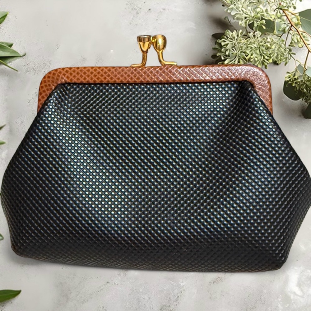 Vintage Bottega Veneta Lizard Skin & Black Leather Kiss Lock Small Clutch EUC - Picture 2 of 8